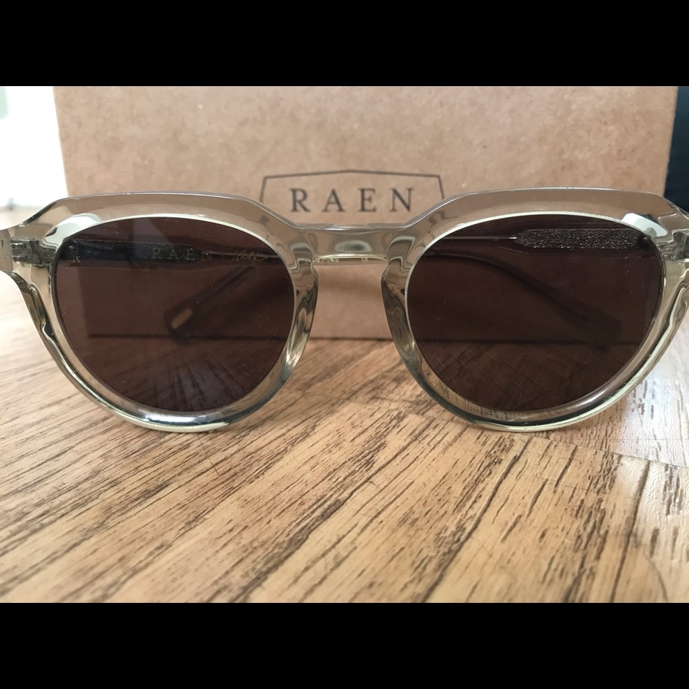 RAEN Sage - Haze Crystal / Plum Brown